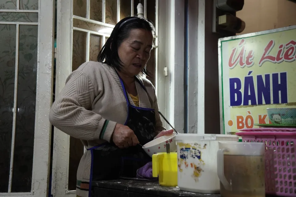 Bàn nướng đông khách tại Ngọc Hùng
